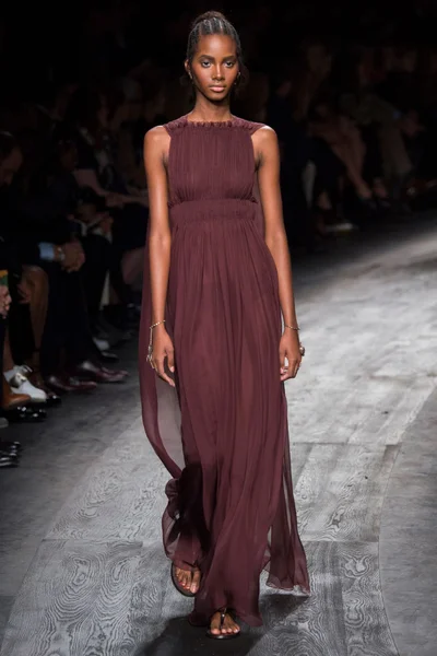Look 74